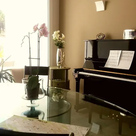 Sorahnia - Design House Nocleg ze śniadaniem 4*