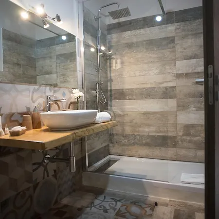 Bed & Breakfast Sorahnia - Design House 4*