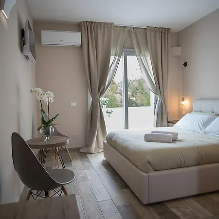 Bed & Breakfast Sorahnia - Design House 3*