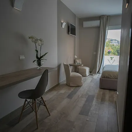 Sorahnia - Design House Bed & Breakfast